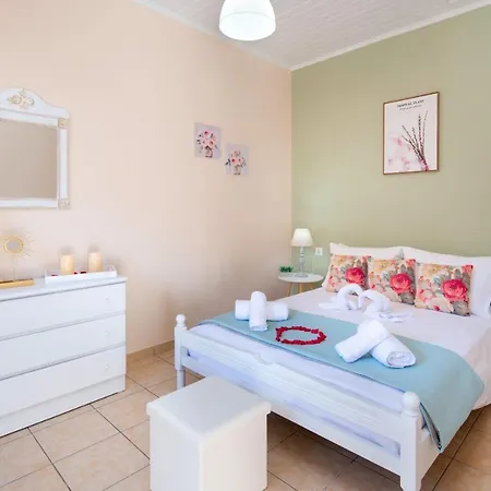 Xenia House * Gaios