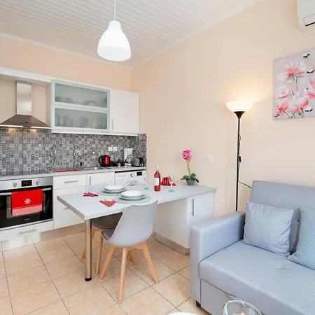 Xenia House * Gaios